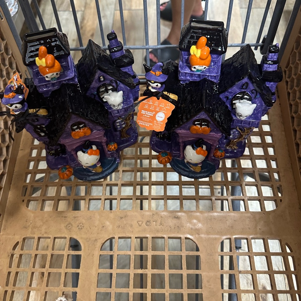 Brand new 2024 haunted House ceramic. The price is for each one